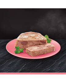 CESAR tacka 150 g  mokra karma pełnoporcjowa dla dorosłych psów teryna z delikatną cielęciną i drobiem